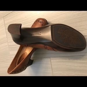 Size 10 Earth Brown Pumps